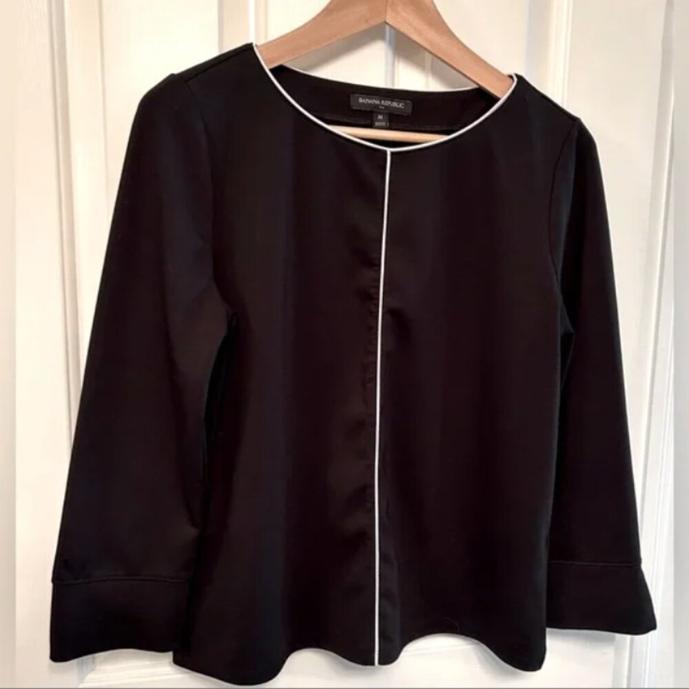 Banana Republic Black with White Piping Classic Top
